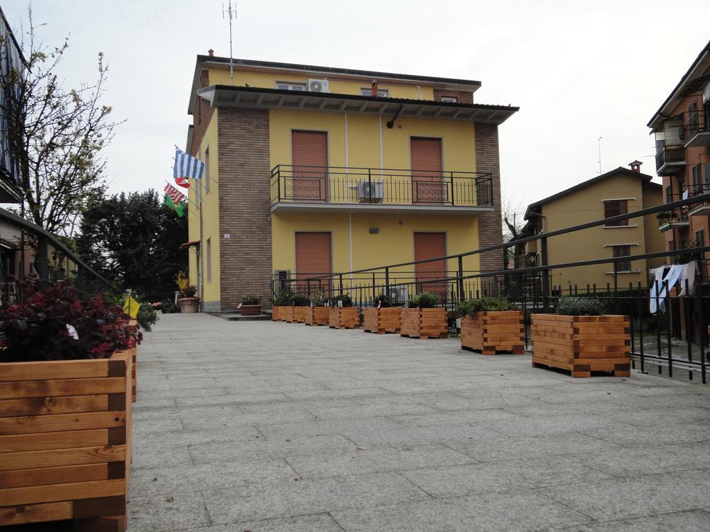 Pavia Ostello Luaran gambar