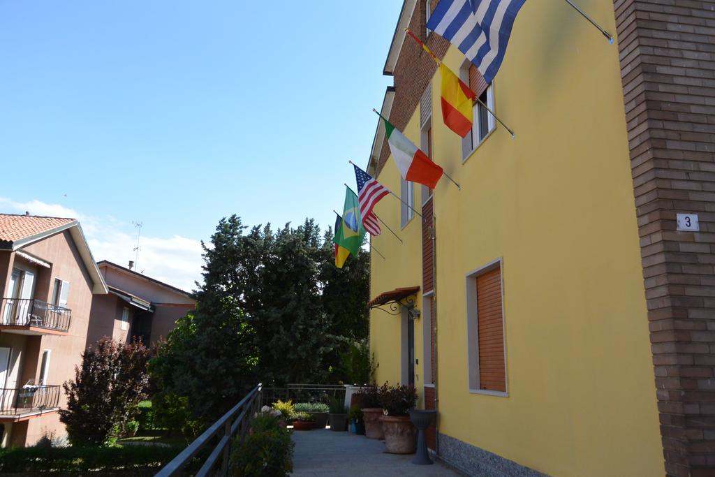 Pavia Ostello Luaran gambar