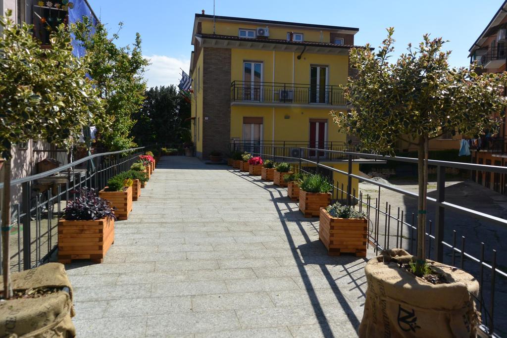 Pavia Ostello Luaran gambar
