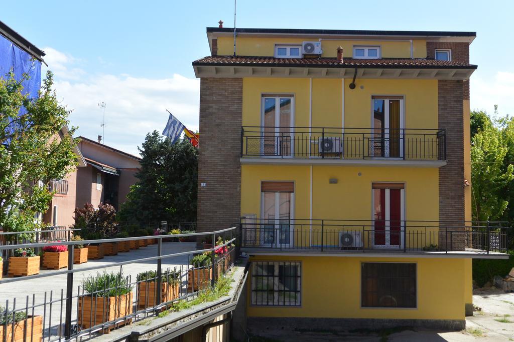Pavia Ostello Luaran gambar